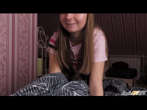 ❤️ Bidh Blondie a’ tarraing a BFF gu domhainn agus a’ faighinn cum na beul ️ Pornografach leinn gd.pornfuror.ru ️❤